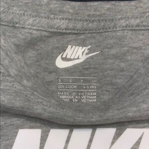 Nike Gray T-Shirt